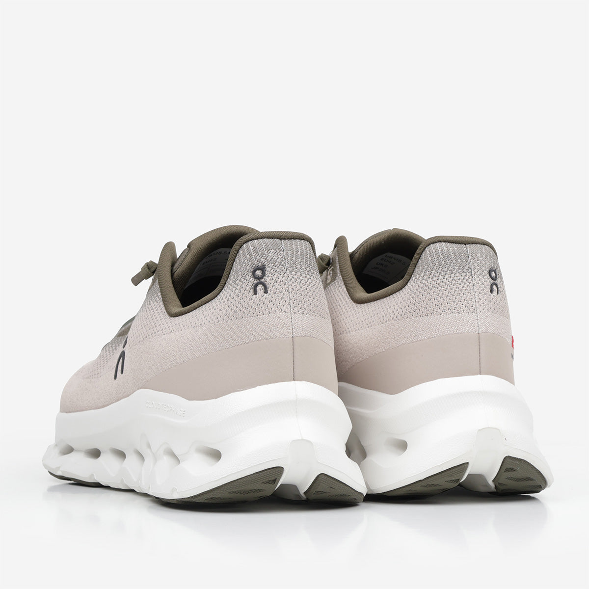 ON Cloudtilt Shoes