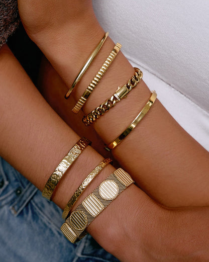 Onyx Bracelet - Gold
