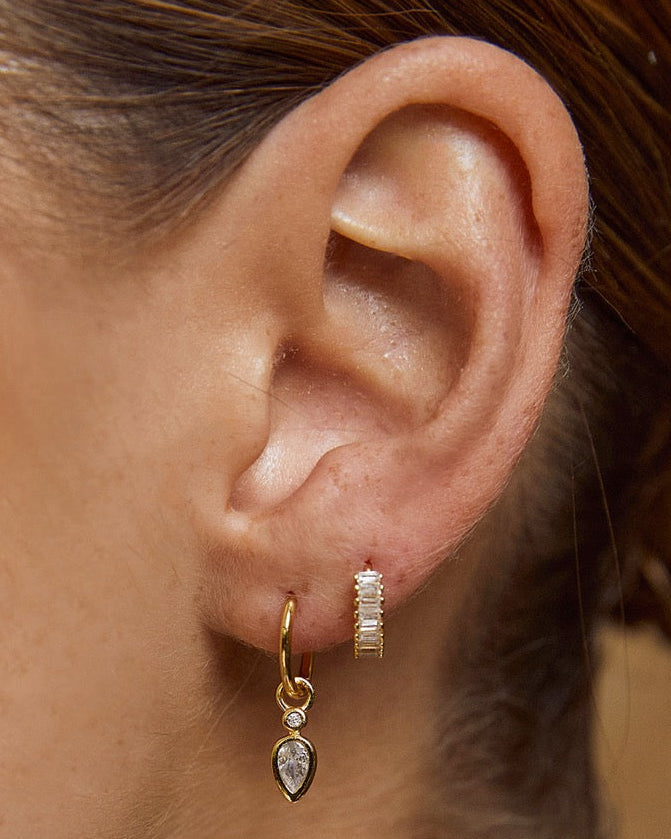 Daisy Gold Earrings - Stone