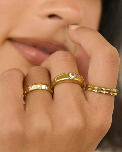 Viola Gold Ring