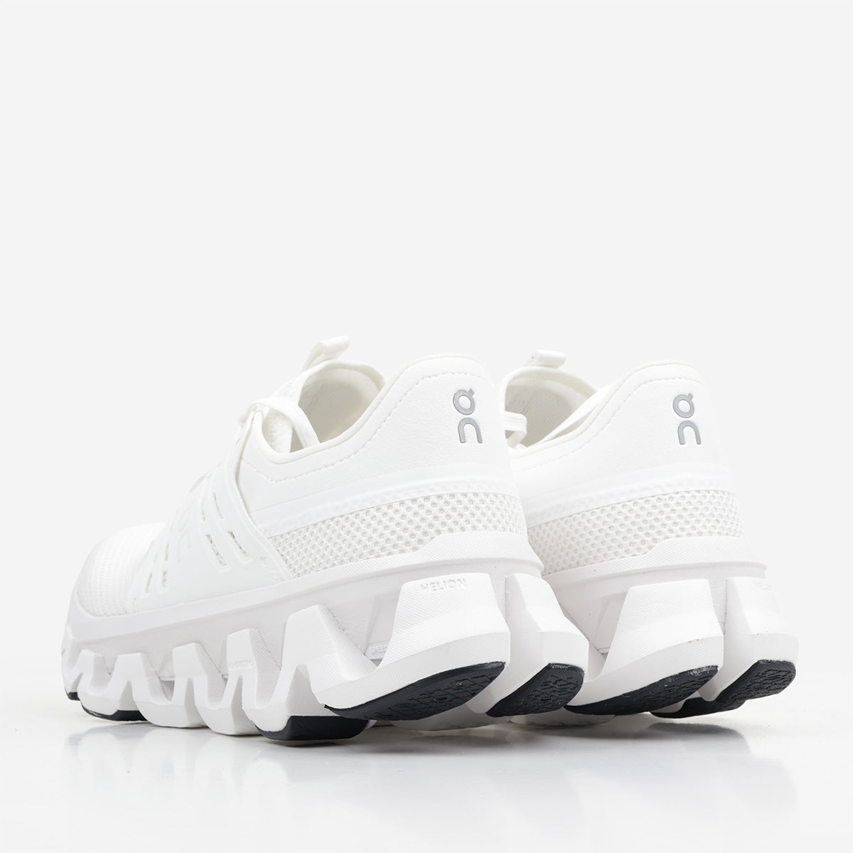 ON Running Cloudswift Amp Shoes