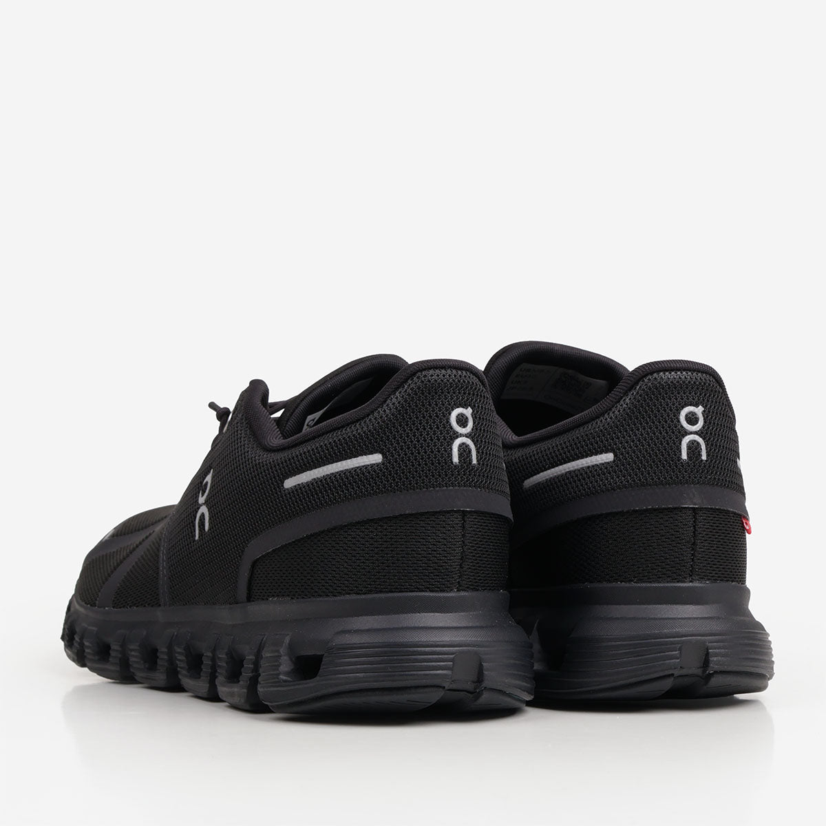 ON Running Cloud 6 Shoes
