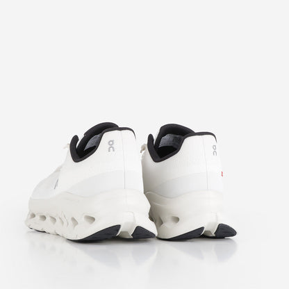 ON Cloudtilt Shoes