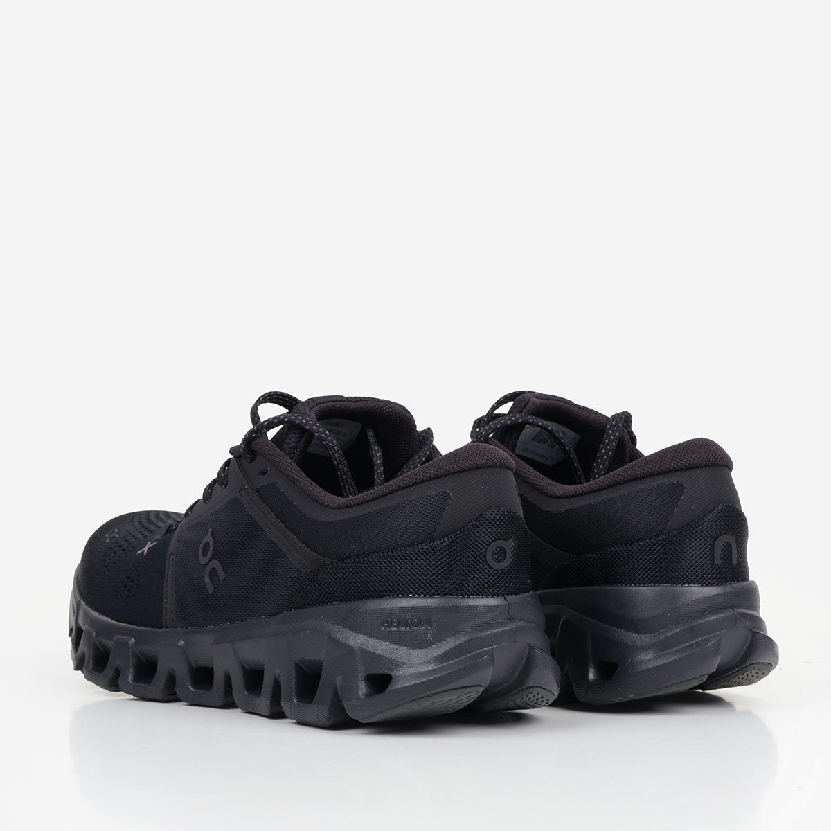 ON Running Cloud X 5 Shoes