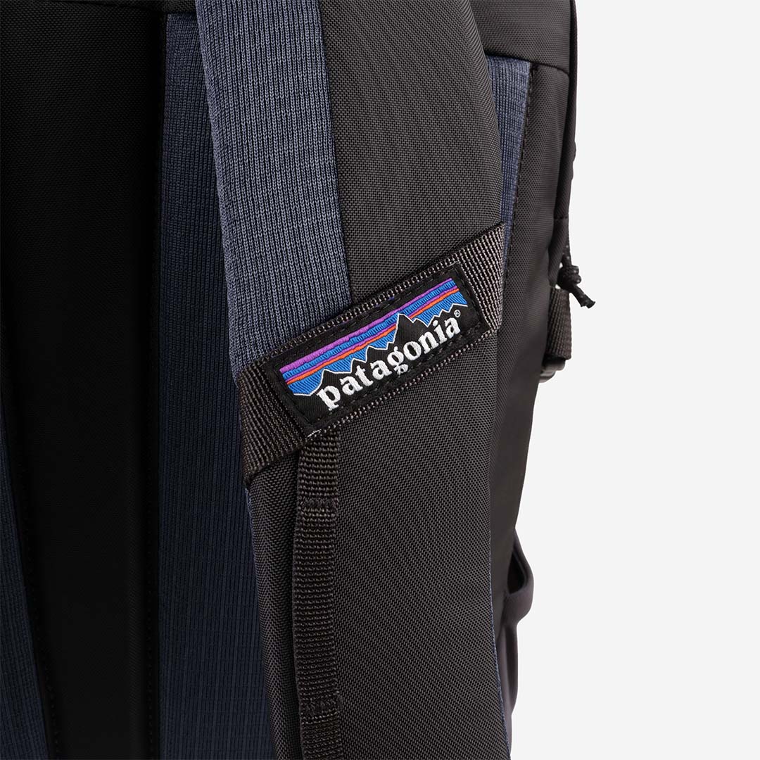 Patagonia Refugio Day Pack 26L