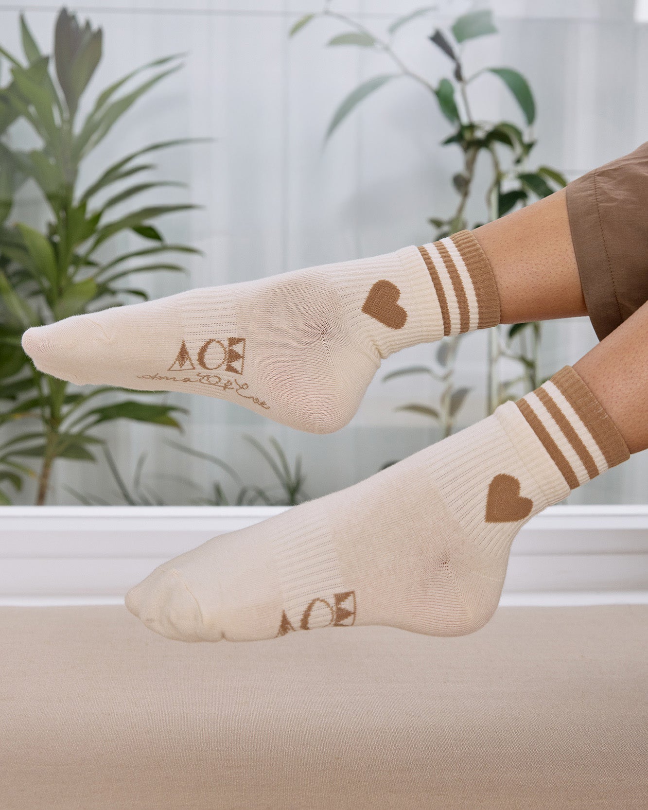 Arms Of Eve Socks - Caramel