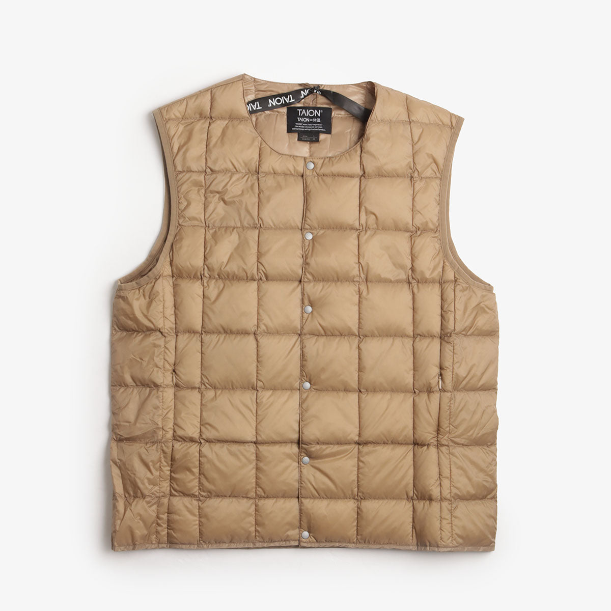 Taion Crew Neck Button Down Vest