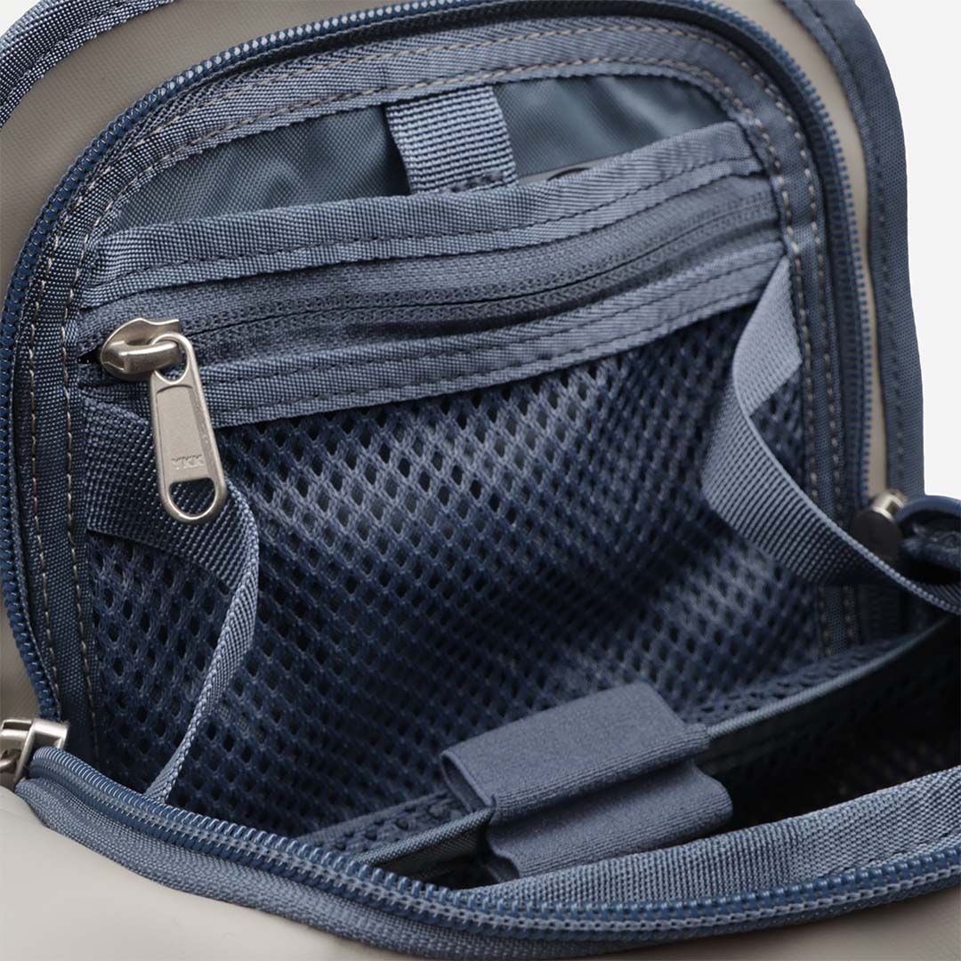 The North Face Base Camp Travel Washbag